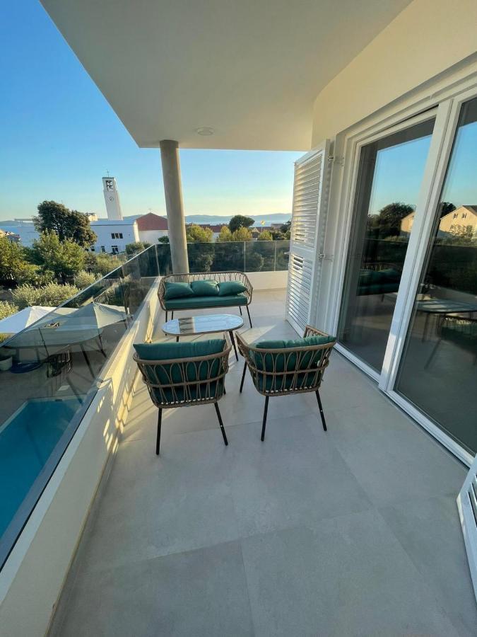비빈제 Haus Dalmatia With Heated Pool 아파트 외부 사진