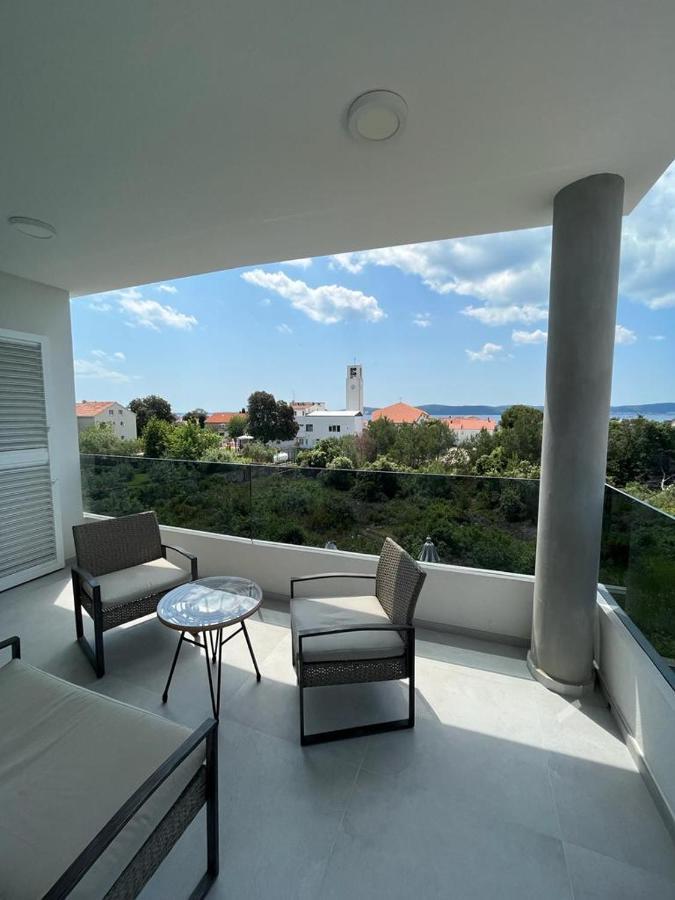 비빈제 Haus Dalmatia With Heated Pool 아파트 외부 사진
