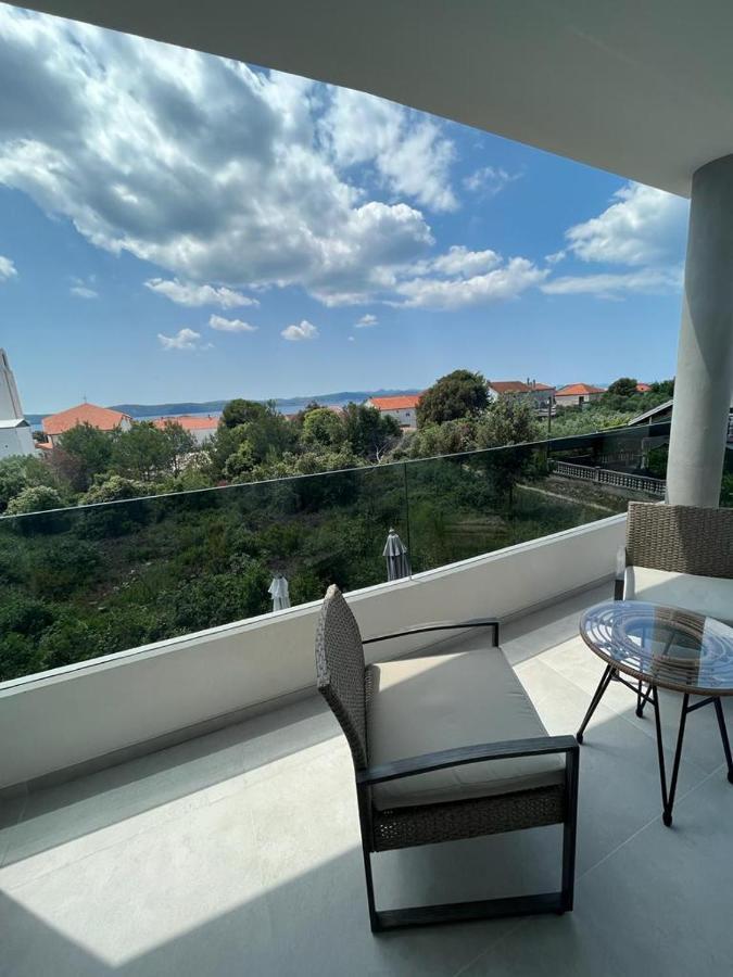 비빈제 Haus Dalmatia With Heated Pool 아파트 외부 사진